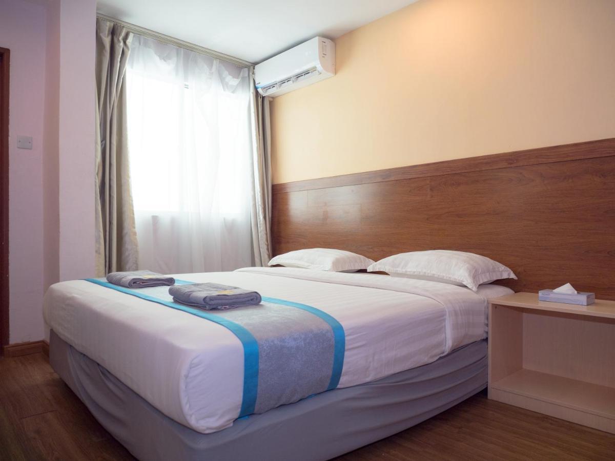 Td Mutiara Hotel Semporna Exterior photo
