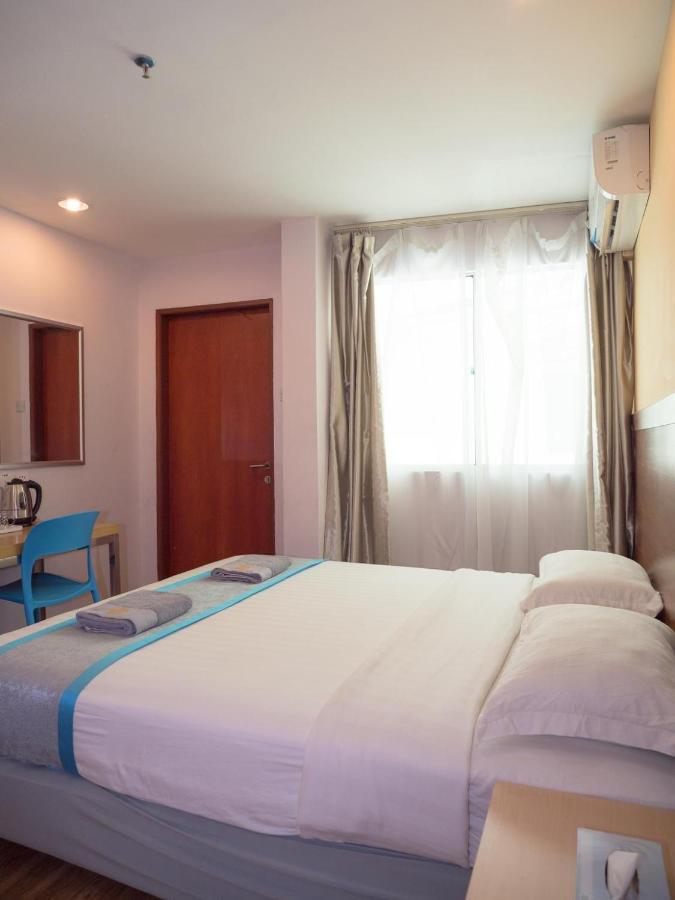 Td Mutiara Hotel Semporna Exterior photo