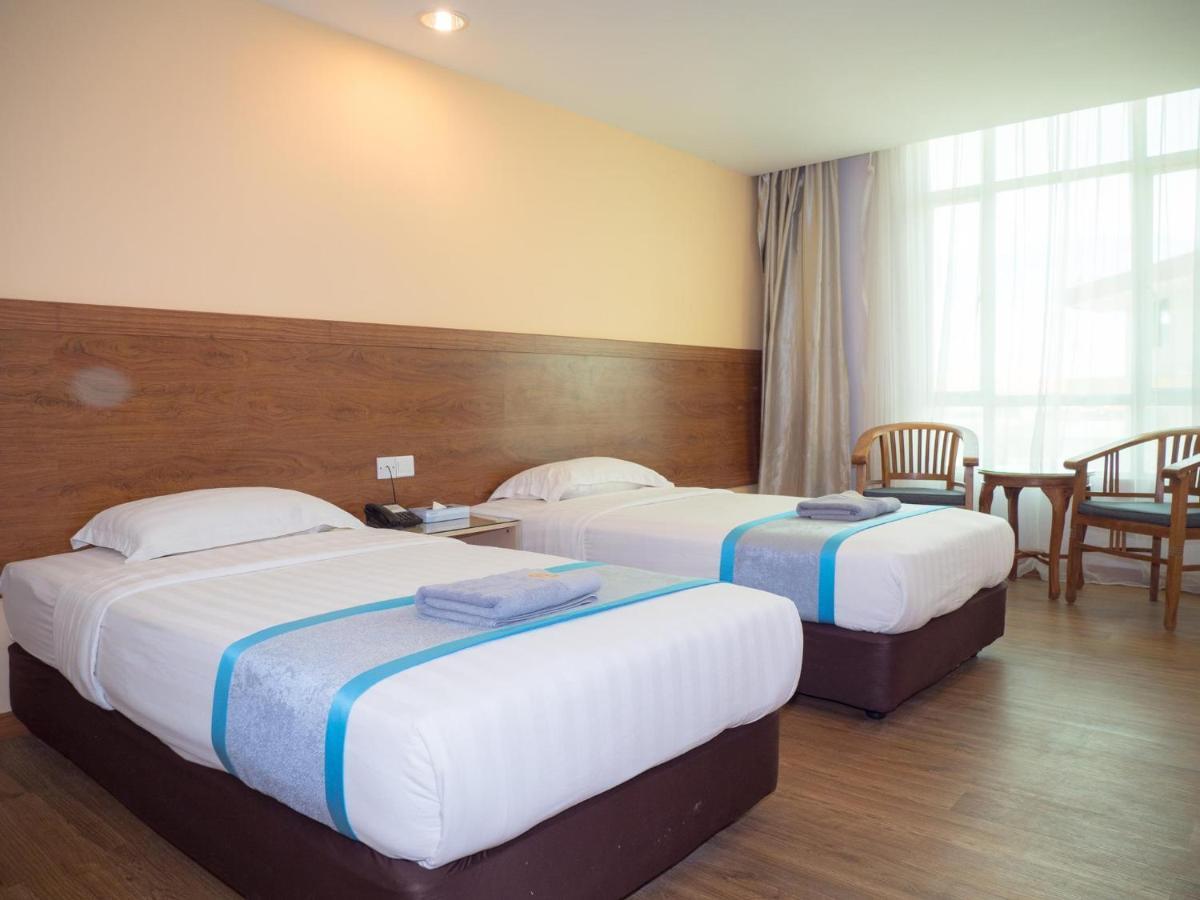 Td Mutiara Hotel Semporna Exterior photo