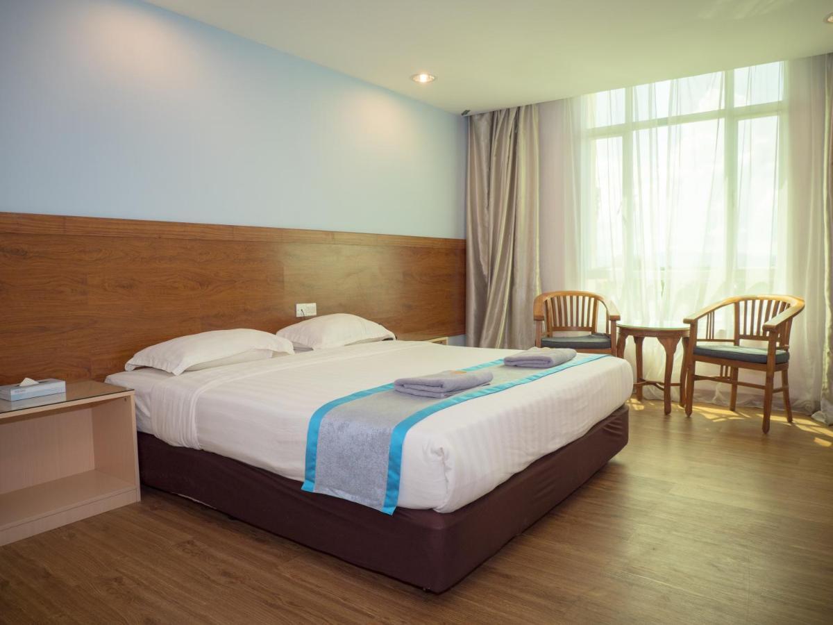 Td Mutiara Hotel Semporna Exterior photo