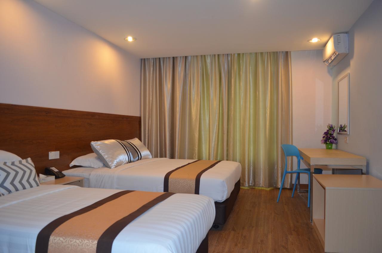 Td Mutiara Hotel Semporna Exterior photo