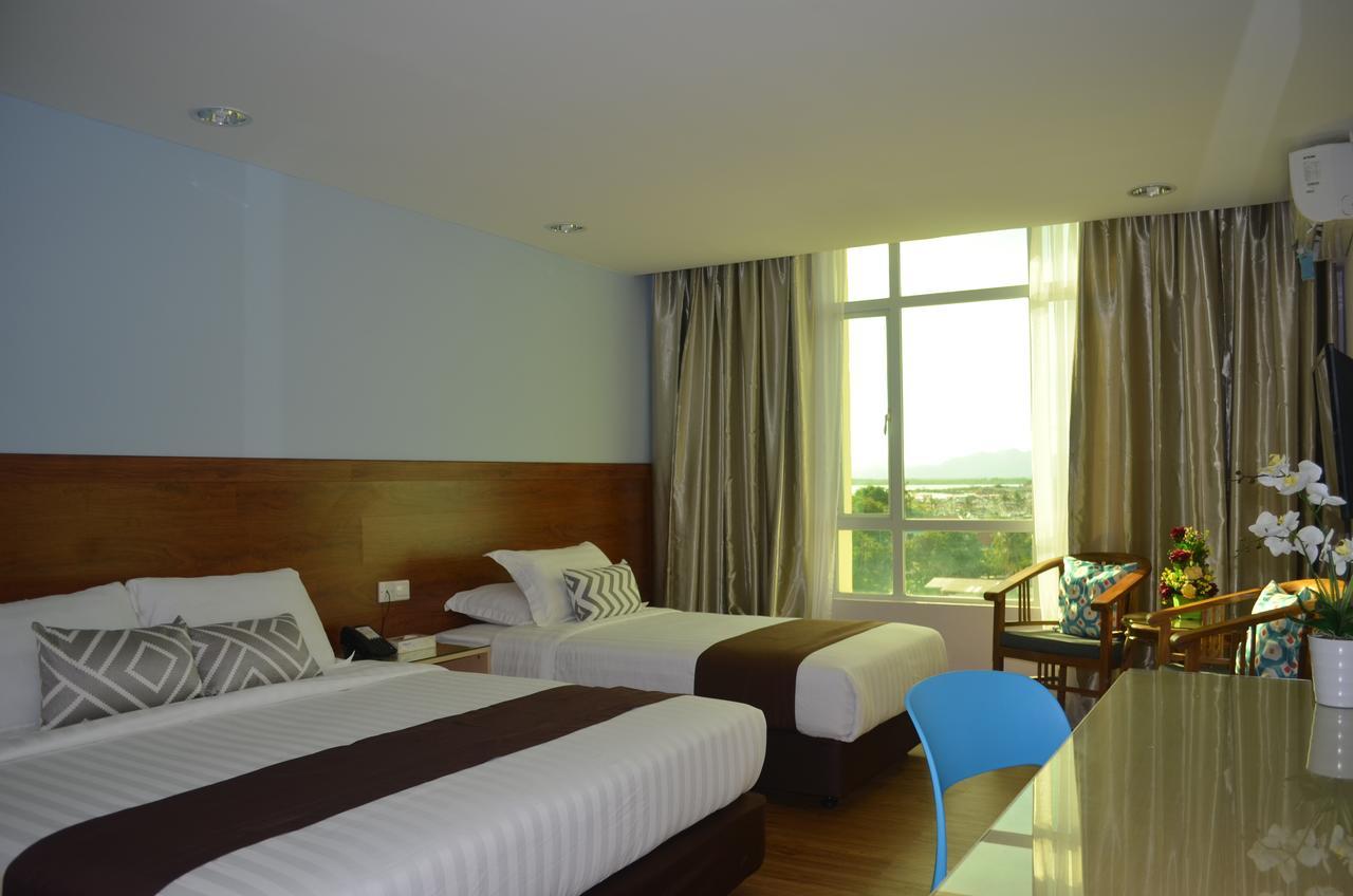 Td Mutiara Hotel Semporna Exterior photo