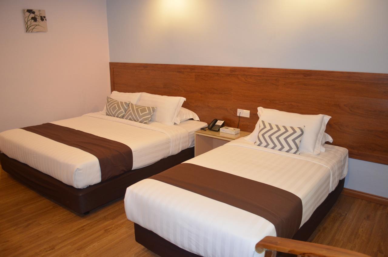 Td Mutiara Hotel Semporna Exterior photo